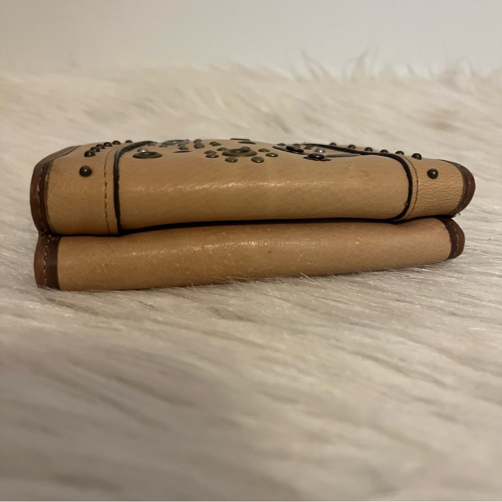 Fossil Beige and Brown Leather Wallet with Floral Studs - Picture 5 of 15